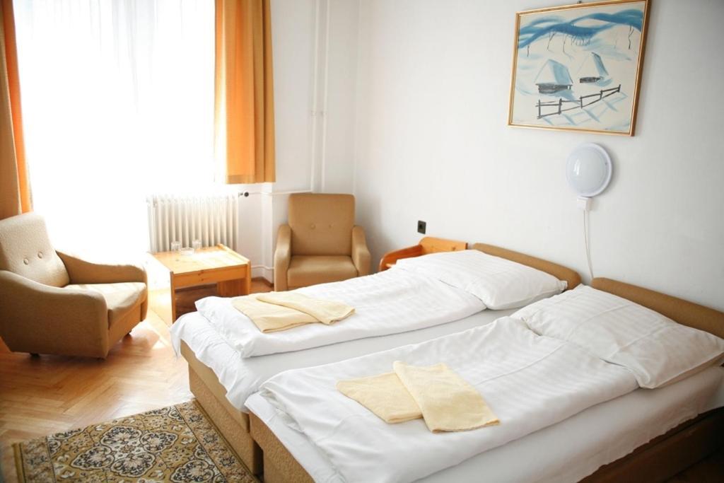Hotel Bara Gellert ブダペスト エクステリア 写真